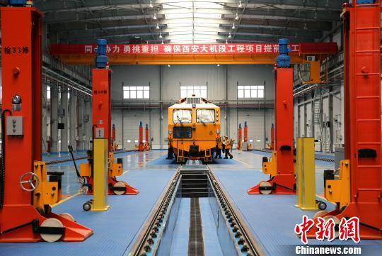 中國西北最大鐵路養(yǎng)路機械檢修基地交付使用